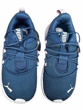 Blue Grey Puma trainers w pink laces sneakers shoes for toddler girls, sz 9